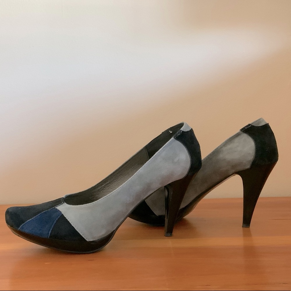 Multicolor suede heels